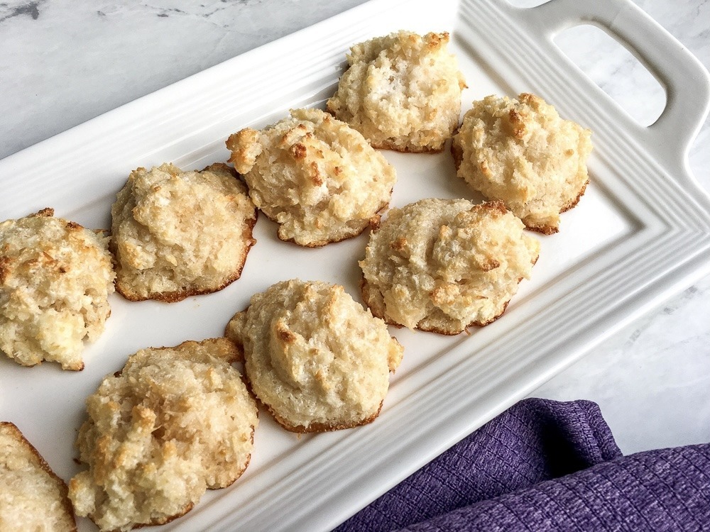 Coconut Macaroons Easy Recipe 4 Coconut Macaroons On A Serving Tray